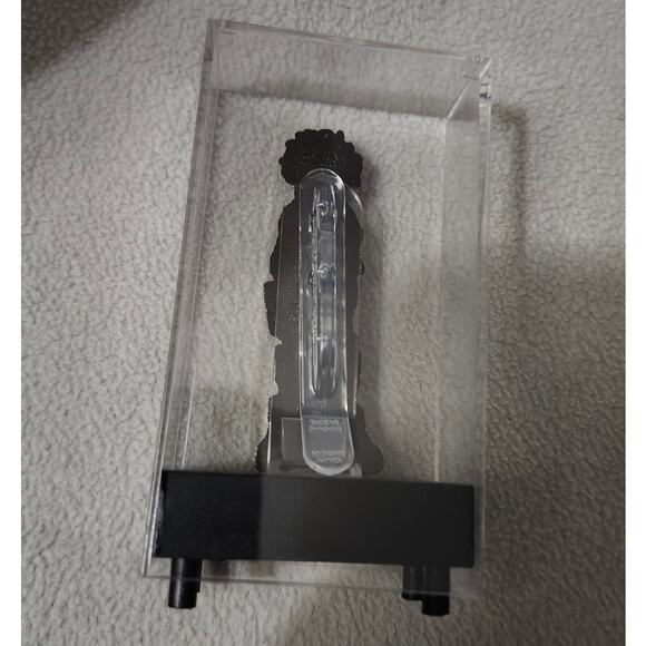 NEW FigPin My Hero Academia Izuku Midoriva Deku Collectors Case Pin - Picture 4 of 6